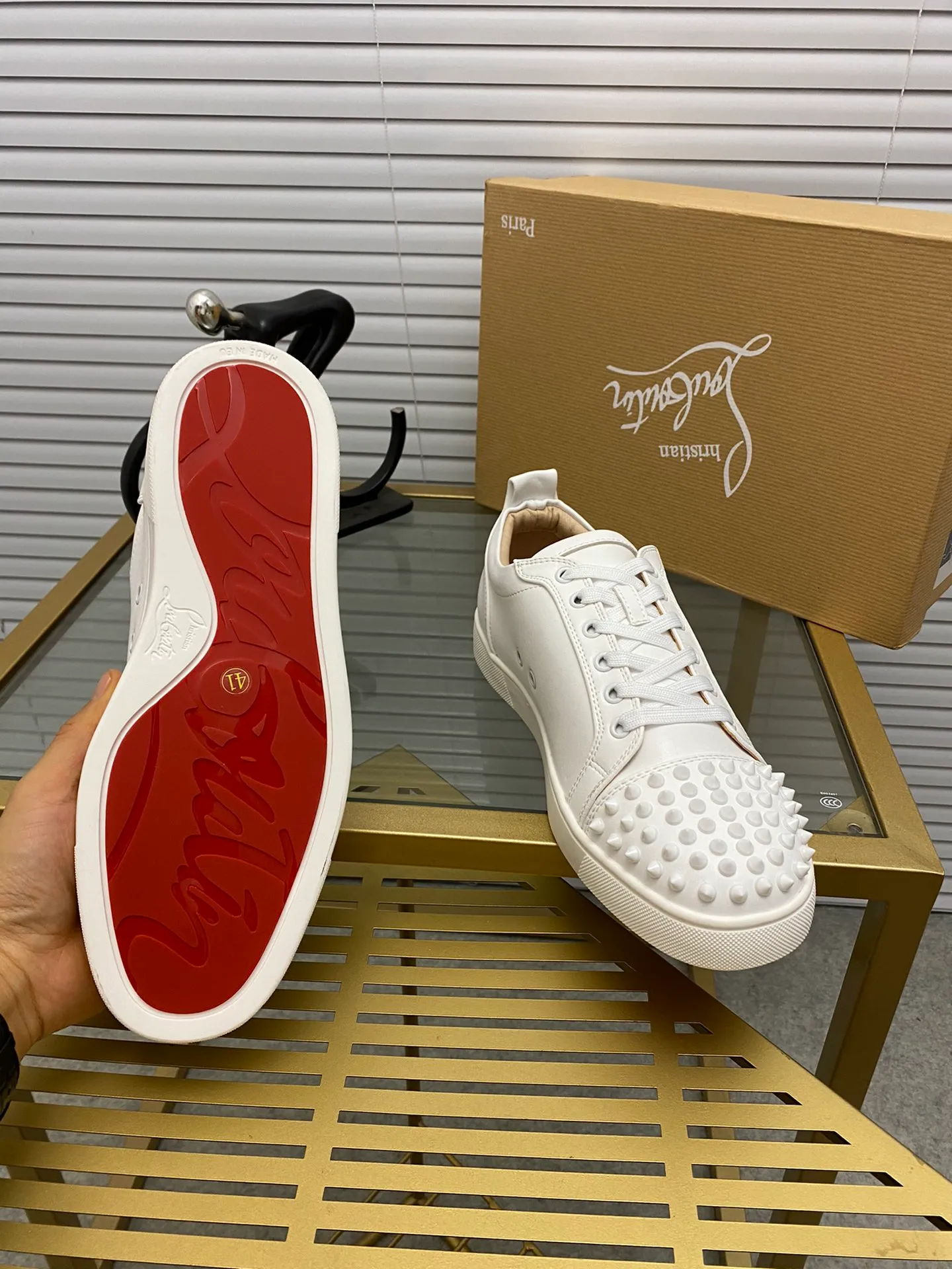 Ex-factory price 420. christian louboutin (CL red sole shoes) counter nail series, high-top casual sneakers for couples 📢 📢 📢 Exclusive hot style release 🎈🎈💪 Movable latex feet 👻 Finished outsole stitching line [satisfied] 😝Female 35-40# Male 38#-46, global supply😝 [Top version]: Original imported cowhide upper, top original leather lining, original molded TPU outsole, original 1:1 detail processing, original shoe last, large quantities in stock, rest assured as shown above